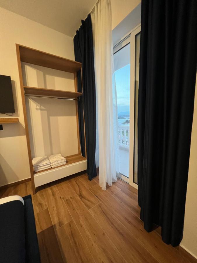 Illyrian Hotel קסאמיל מראה חיצוני תמונה