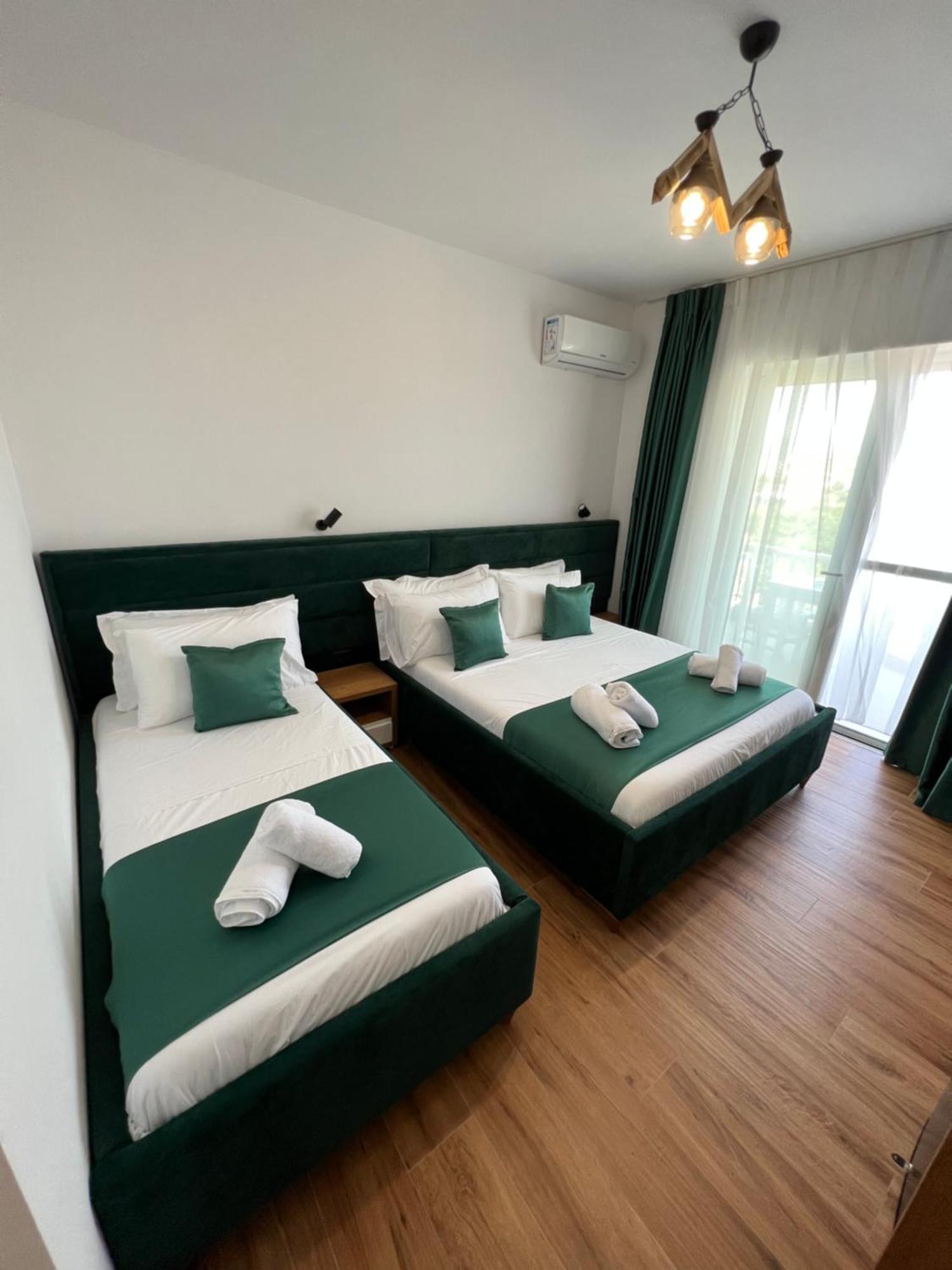 Illyrian Hotel קסאמיל מראה חיצוני תמונה