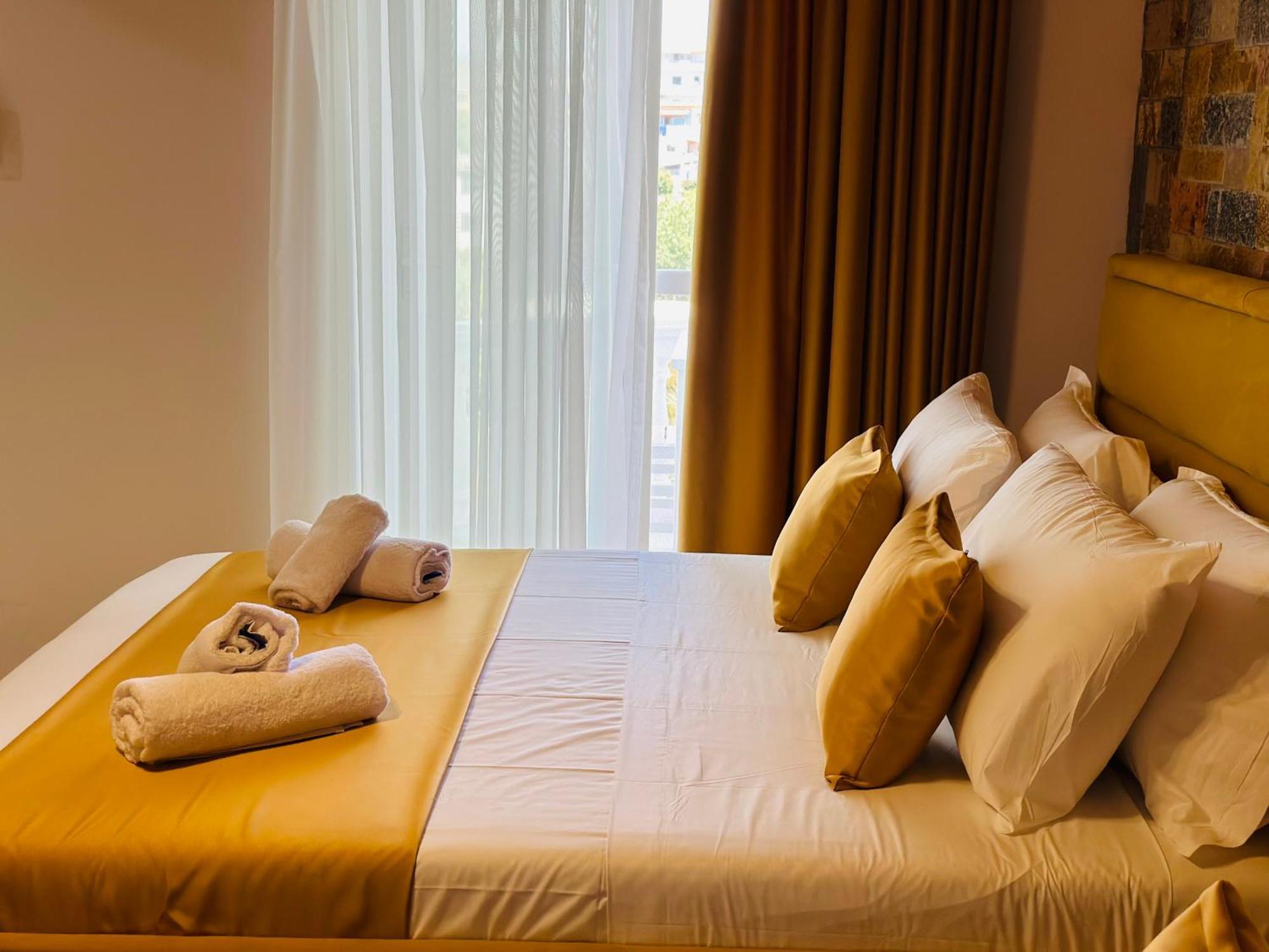 Illyrian Hotel קסאמיל מראה חיצוני תמונה
